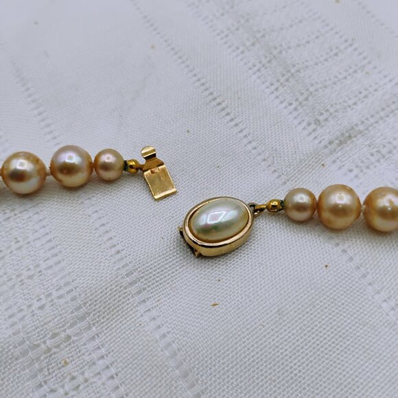 Carolee 18" faux pearl necklace with clasp vintage - Picture 8 of 10
